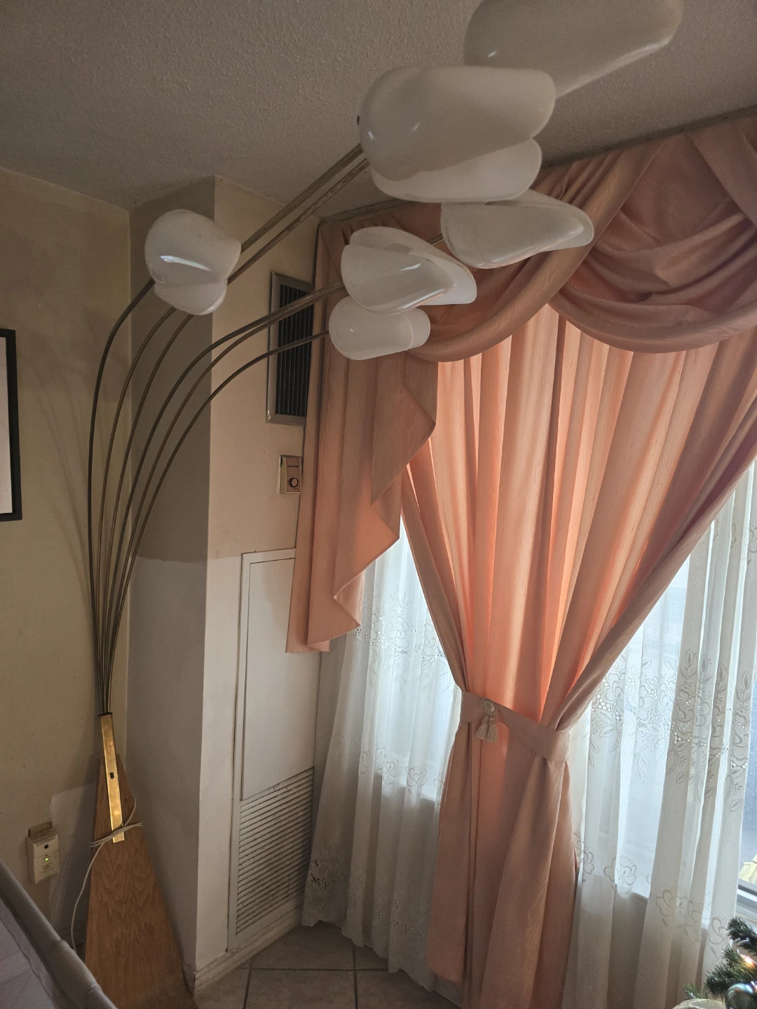 White Tulip Style Floor Lamp