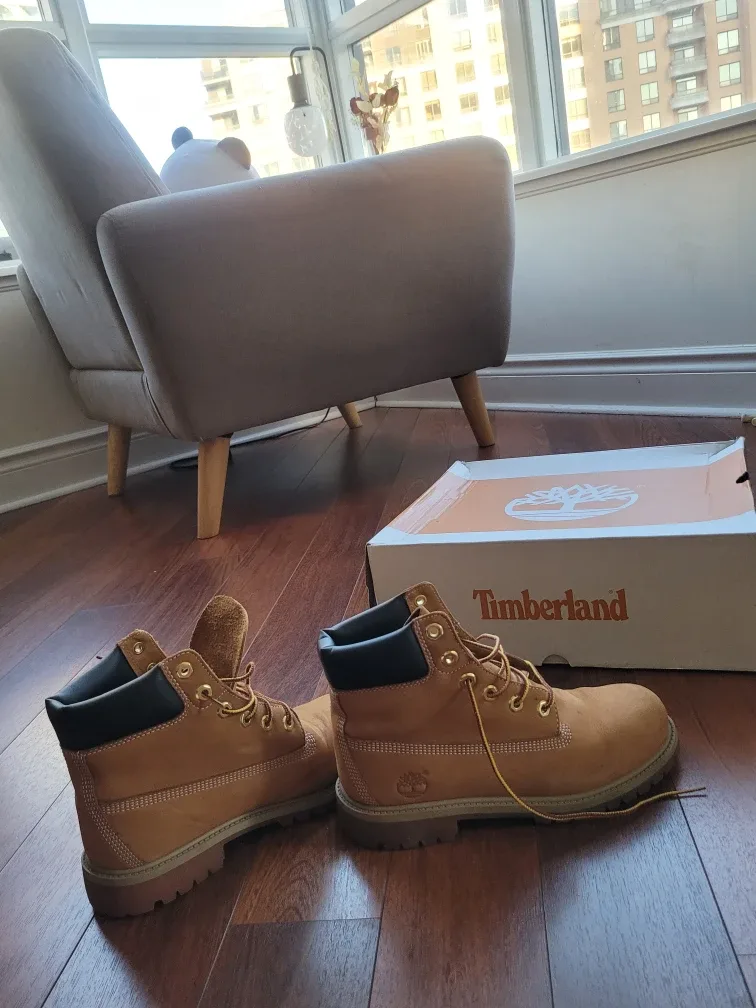 Timberland Men / Women Boots image indicator(2)