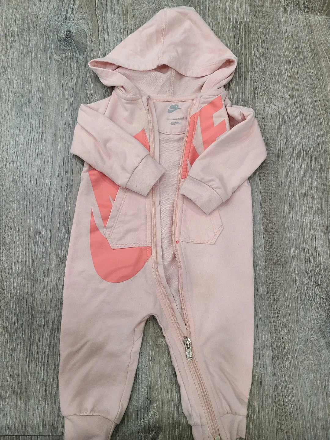 #Cleanout Nike Baby Pink Romper 9M/ 68-74CM