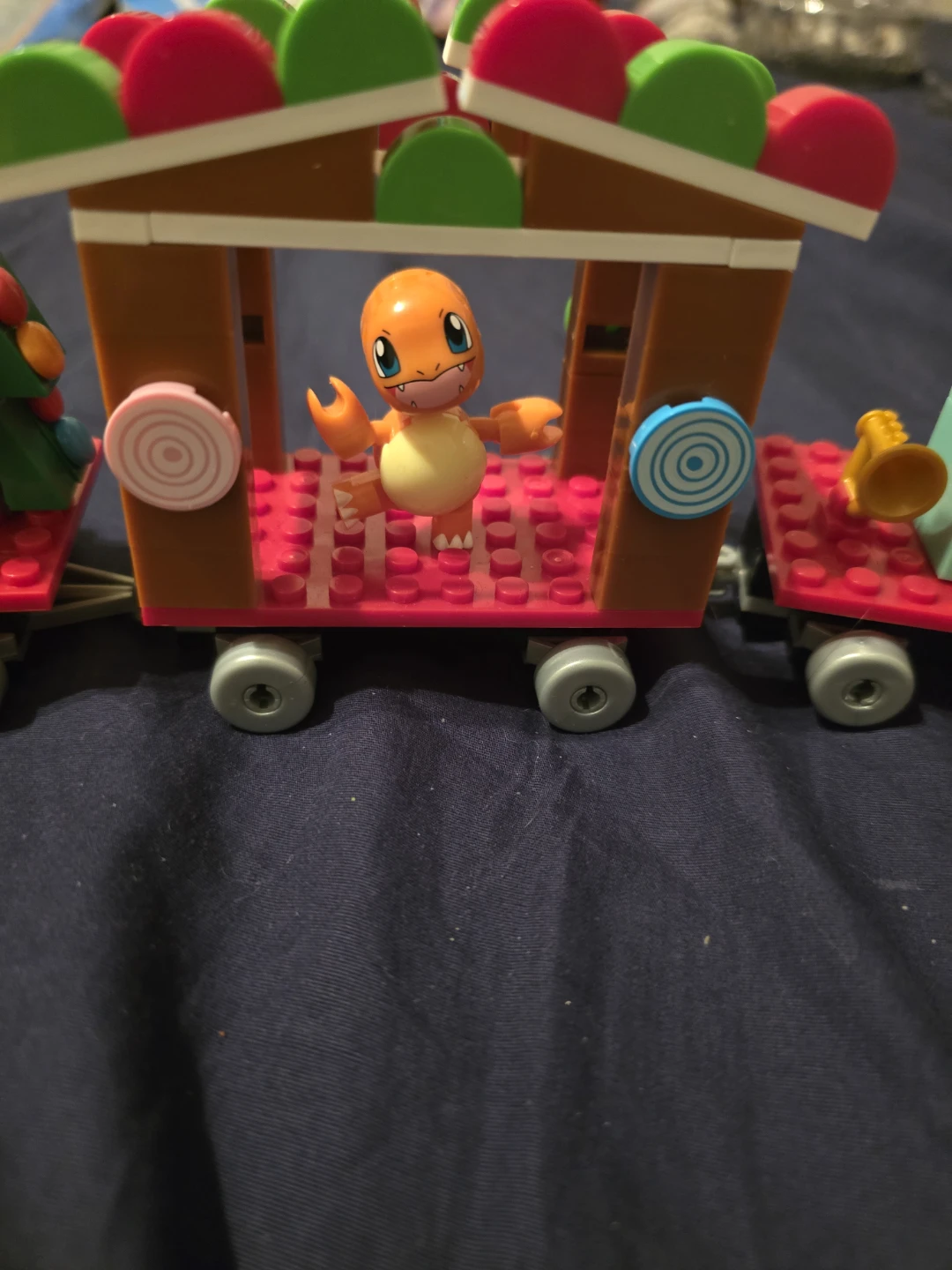 Pokemon Holiday Train Set - photo 3