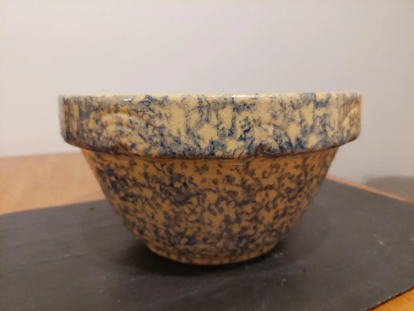 Speckled Stoneware Mixing Bowl image indicator(2)