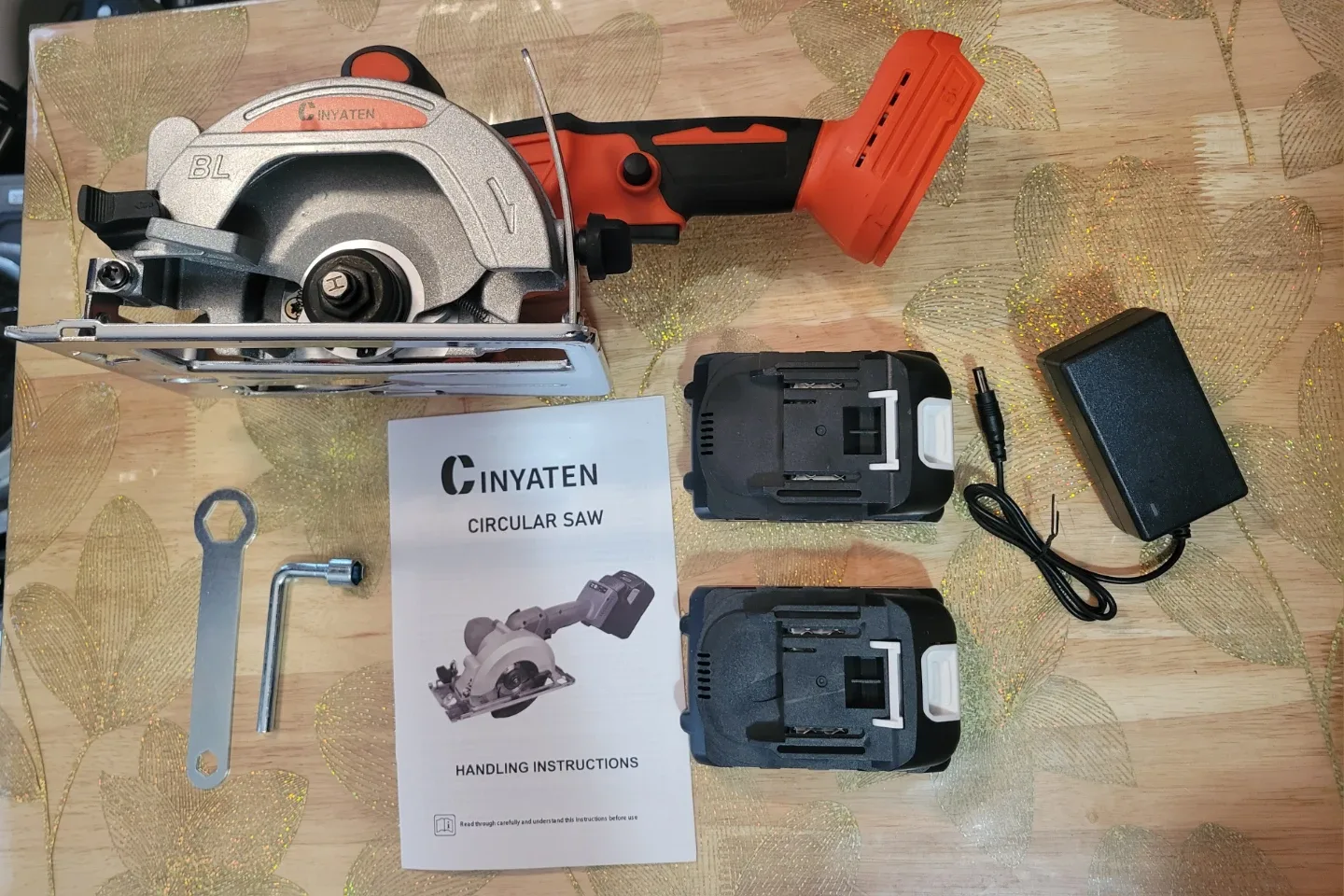 INYATEN DYJ20V-K205 Electric Circular Saw