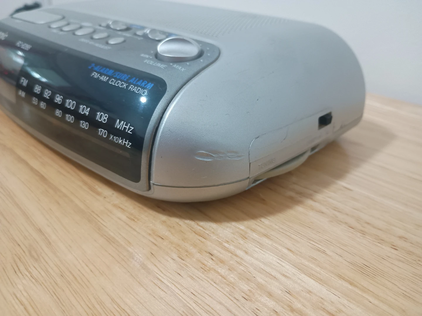 Panasonic RC-6288 FM-AM Clock Radio - photo 2