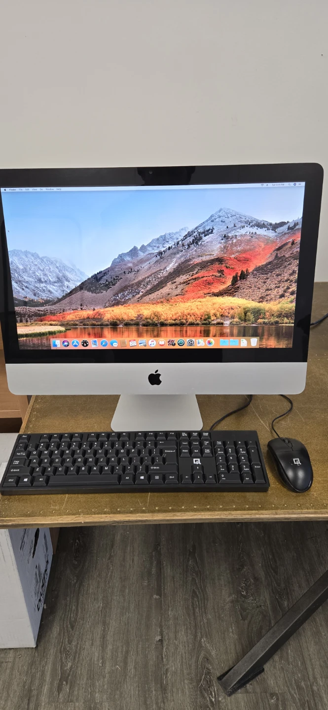Apple iMac 21.5-inch Late 2009