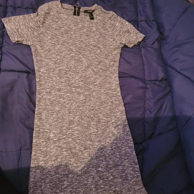 Forever 21 Grey Dress - Size S image indicator(3)