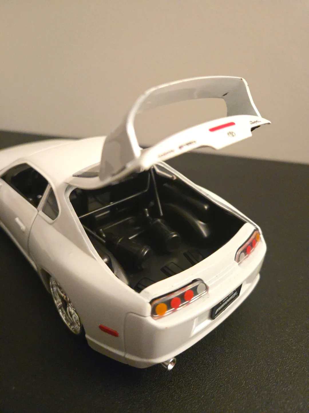 Jada Toyota Supra 1:24 Die-Cast Model – Fast & Furious Style image indicator(3)