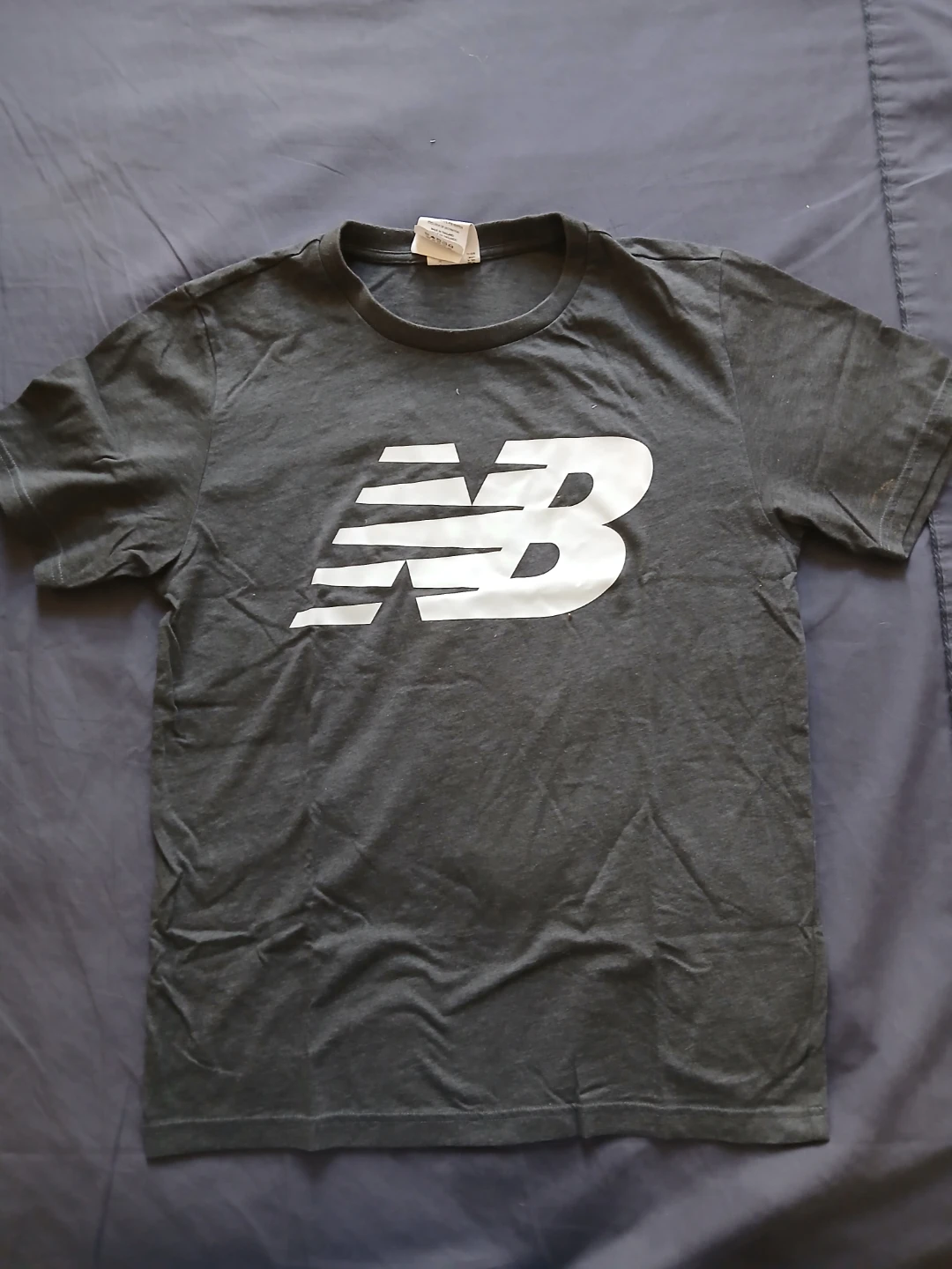 New Balance NB Classic Tee & Black knit Jogger (M)