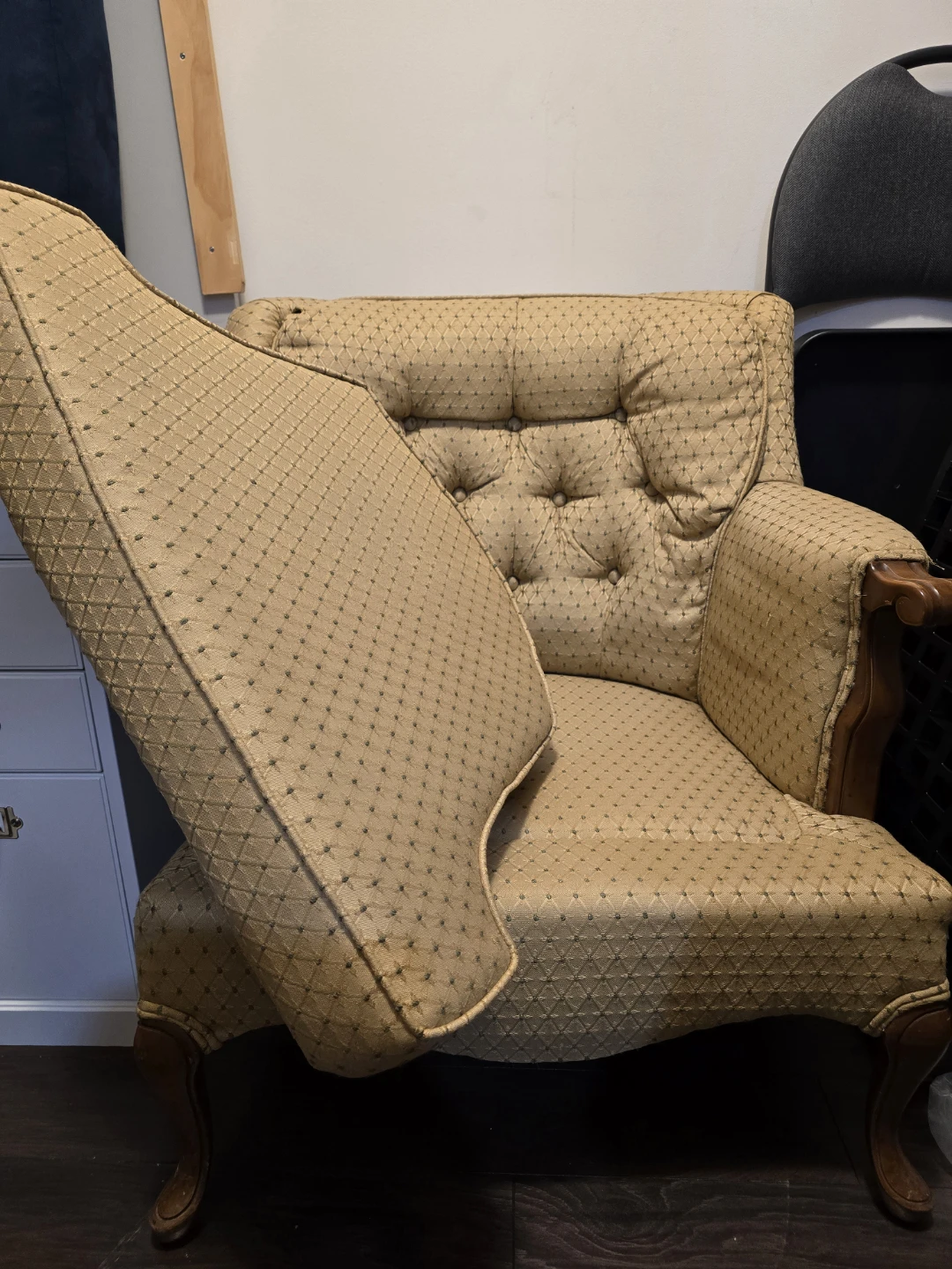 Vintage Armchair - Beige Patterned Fabric