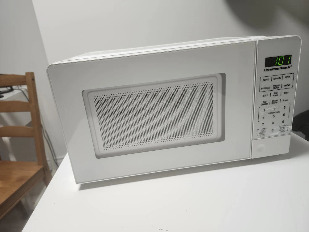 Hamilton Beach Microwave - White - photo 2