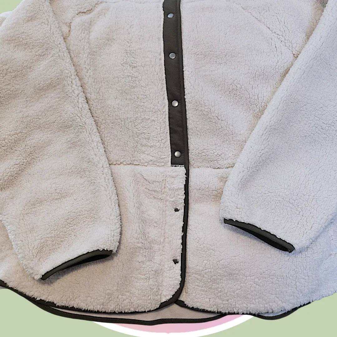 #Cleanout ♻️ NWT Sz 2X Sherpa Fleece Jacket w Pockets image indicator(6)