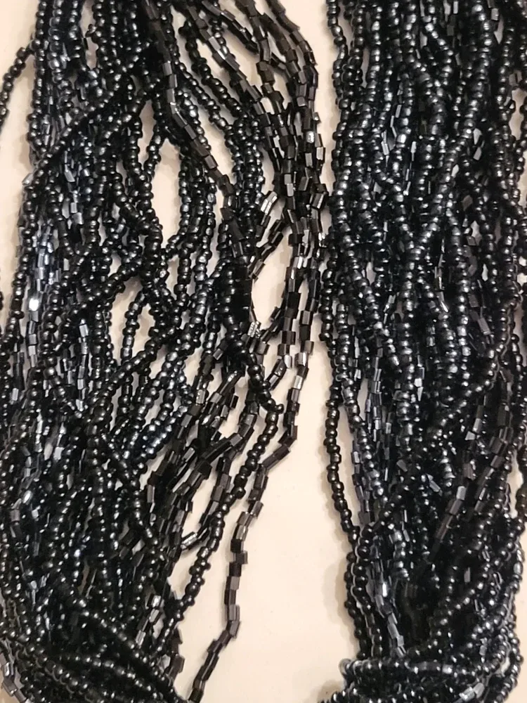 Black Beaded Necklace image indicator(2)