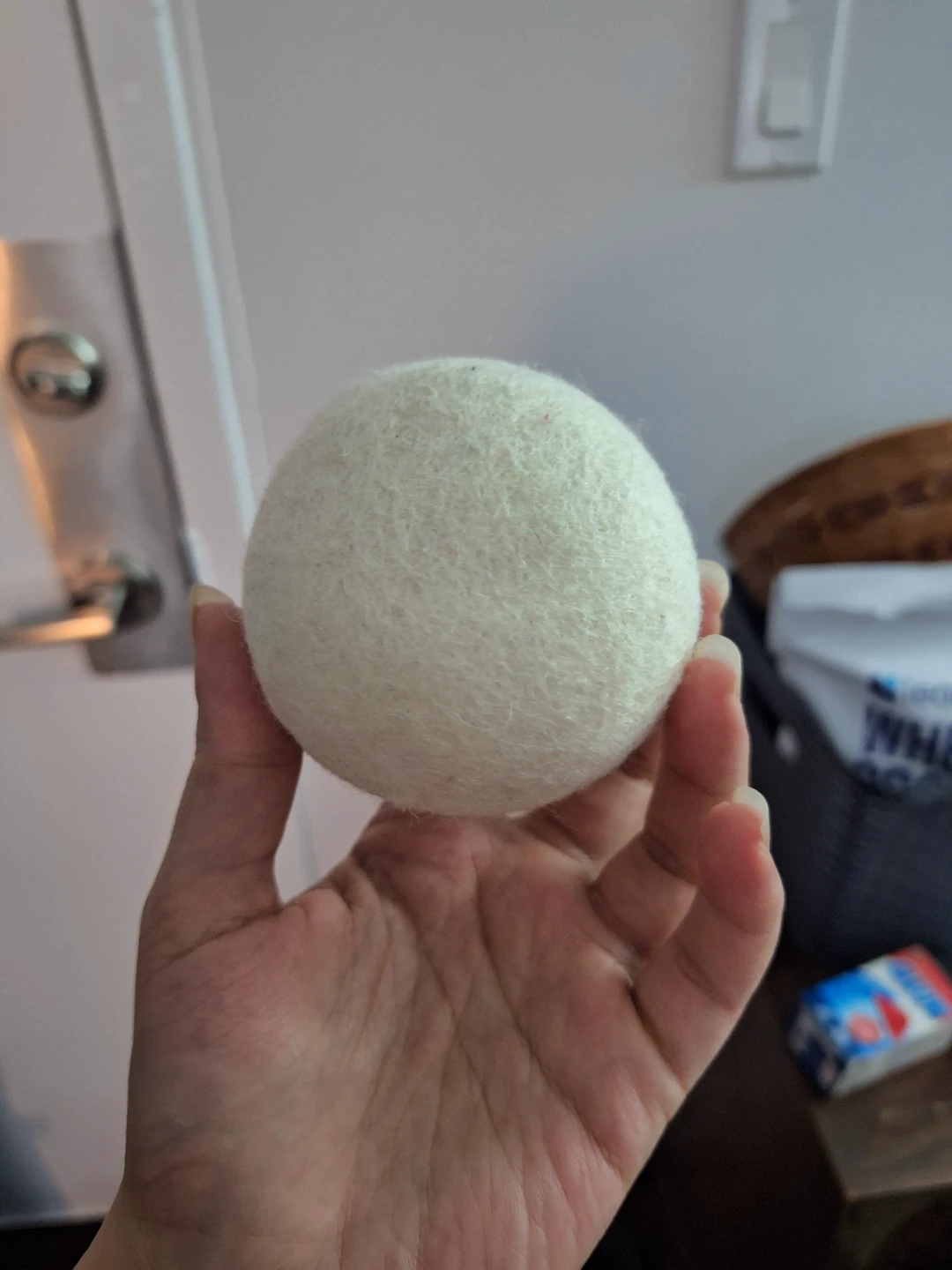single wool dryer ball