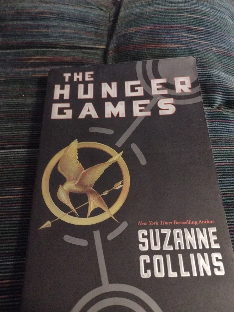 The Hunger Games by Suzanne Collins image indicator(2)