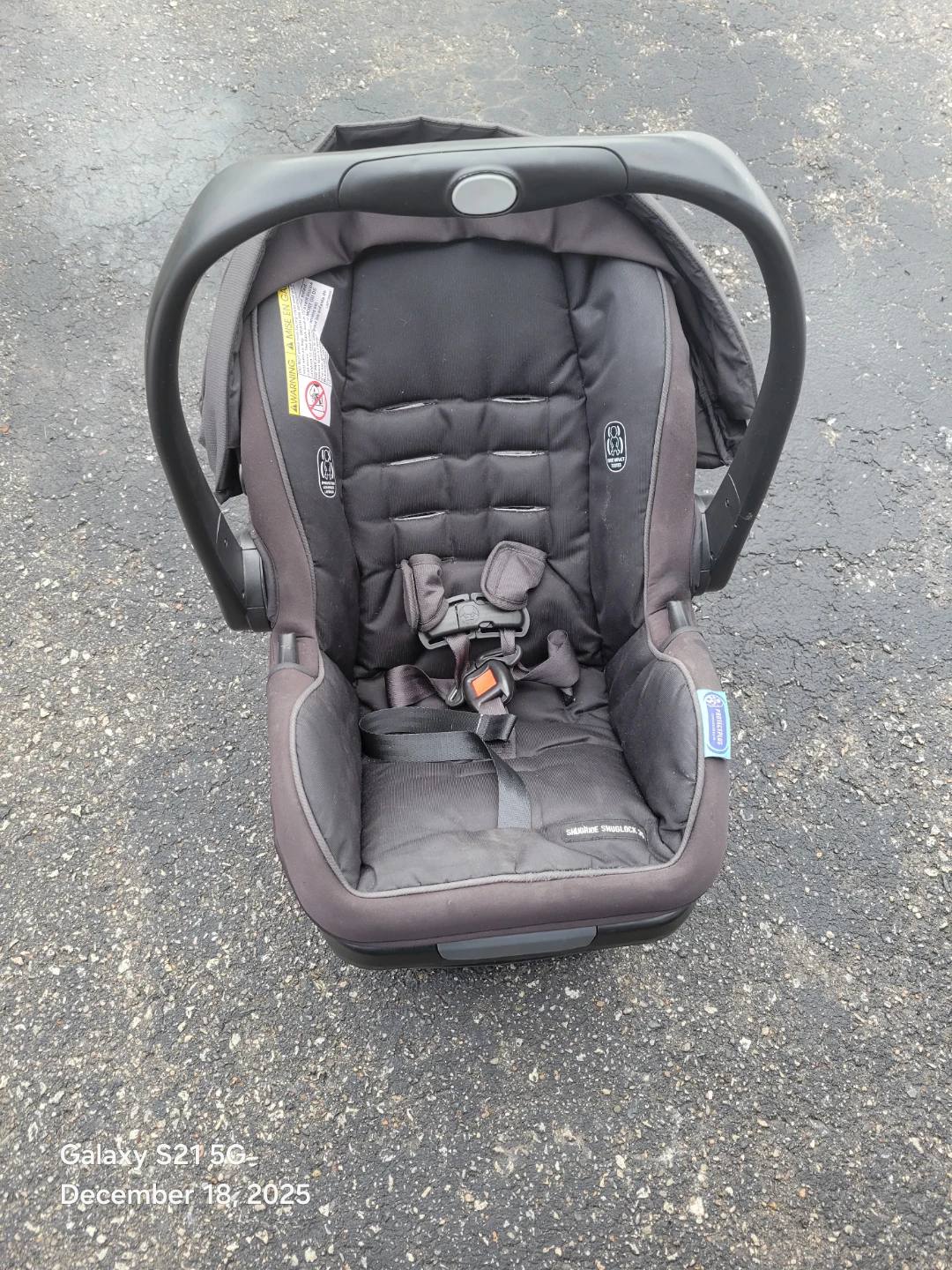 Graco SnugRide SnugLock Infant Car Seat