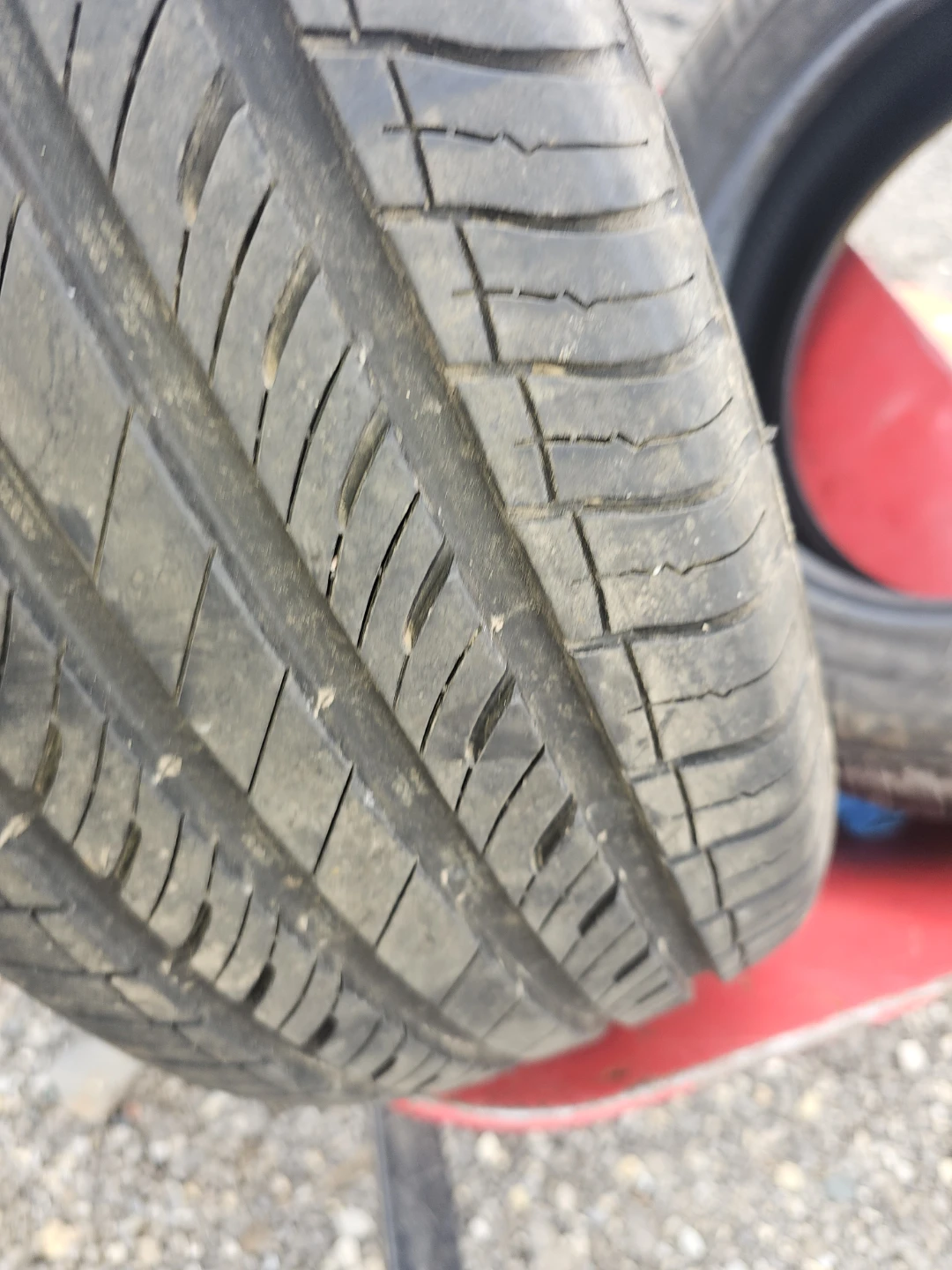 2X225/60/R16 Hercules all season tires only pair - photo 3