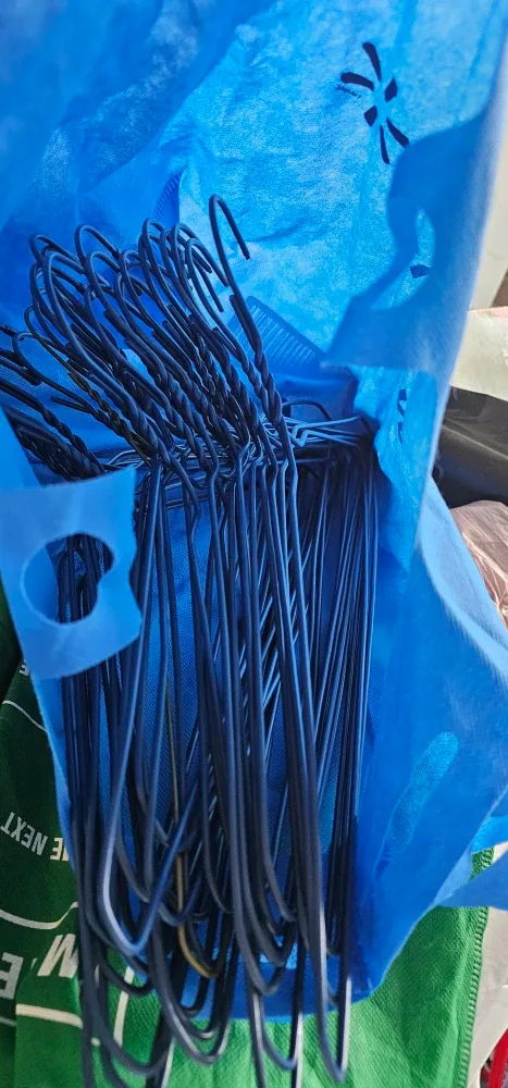 Laundry Basket, 75 Hangers and 2 Drying Clip Hangers image indicator(5)