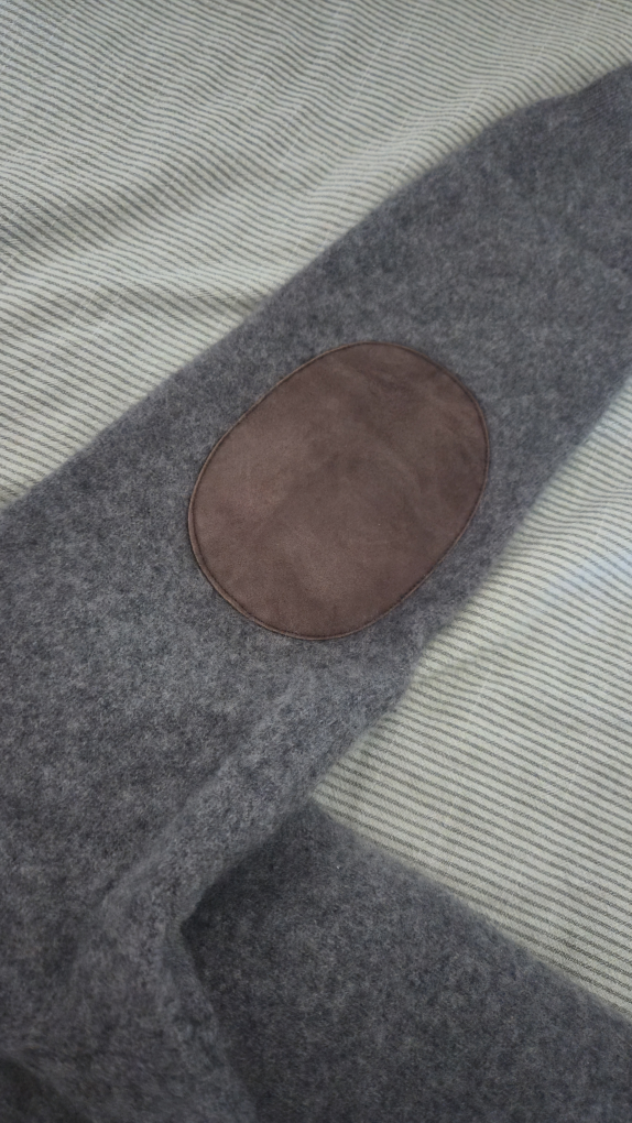 Banana Republic Cashmere Sweater - Grey, Large - photo 2