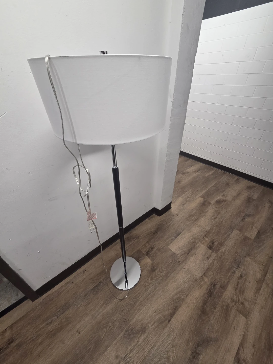 Floor Lamp - White Shade - photo 3