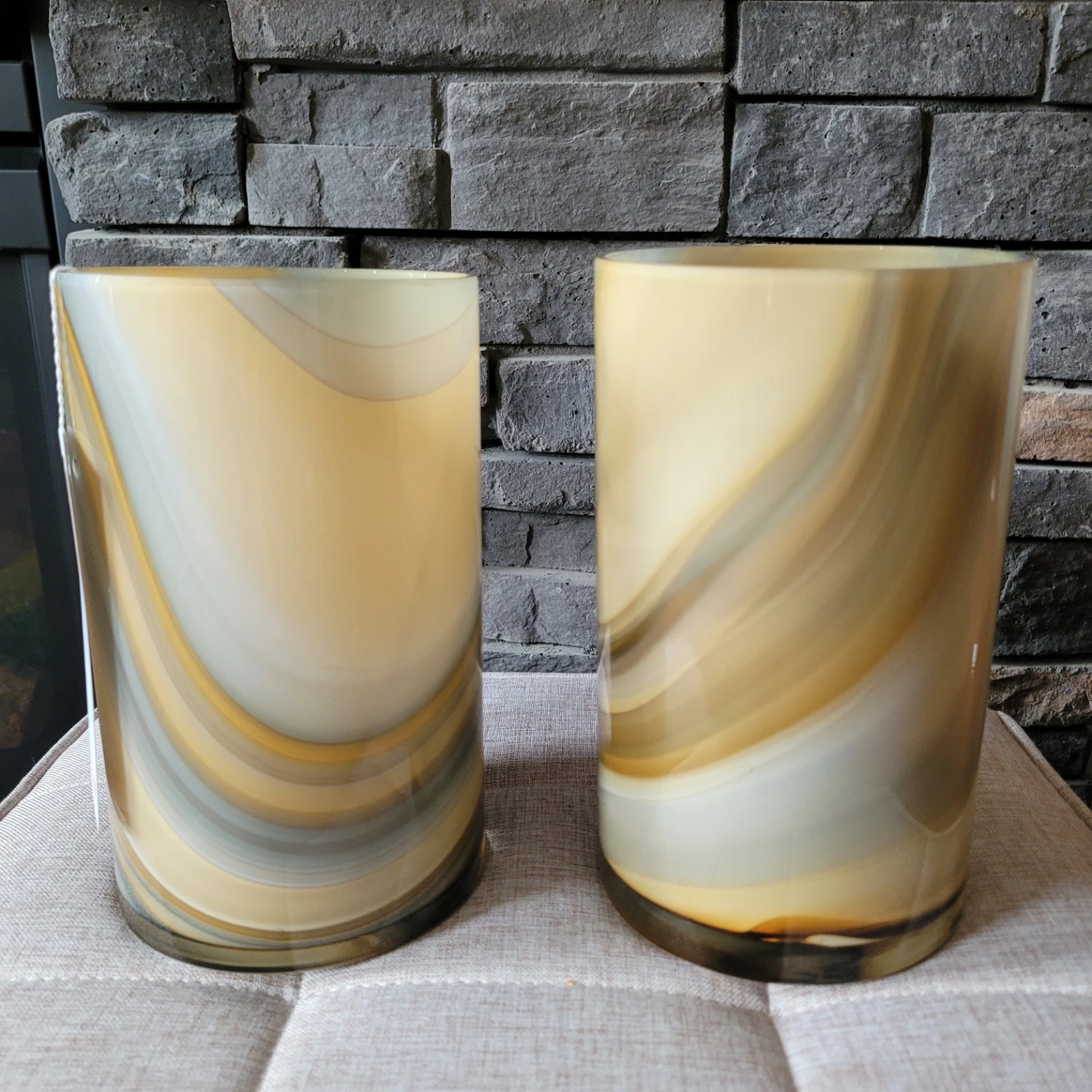 BRAND NEW Sofa Land Amber & Smoke Vase Set