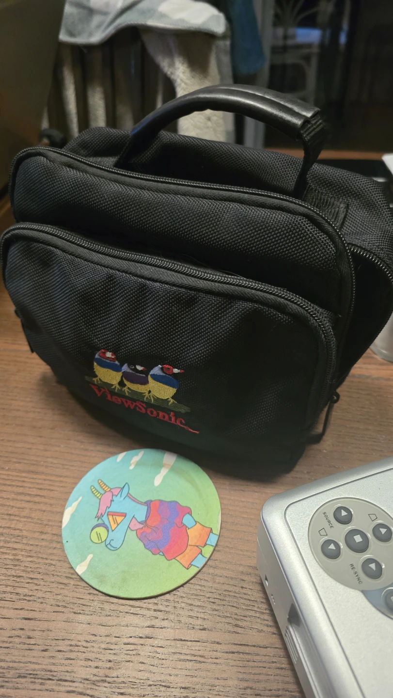 ViewSonic Projector with Carrying Case - photo 3