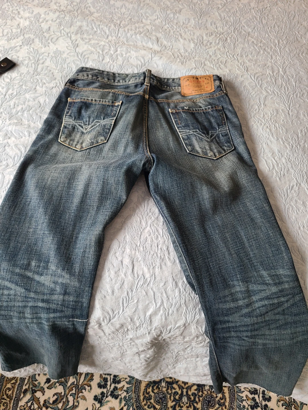 Guess 1981 Distressed Jeans - Size 31 - photo 3