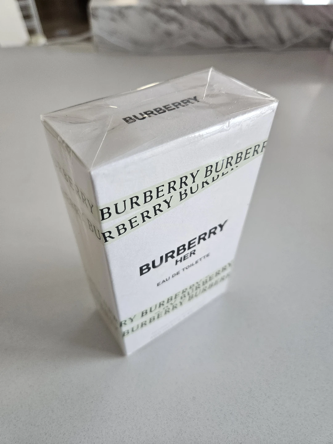 NEW Burberry Her Eau de Toilette 100ml - photo 2