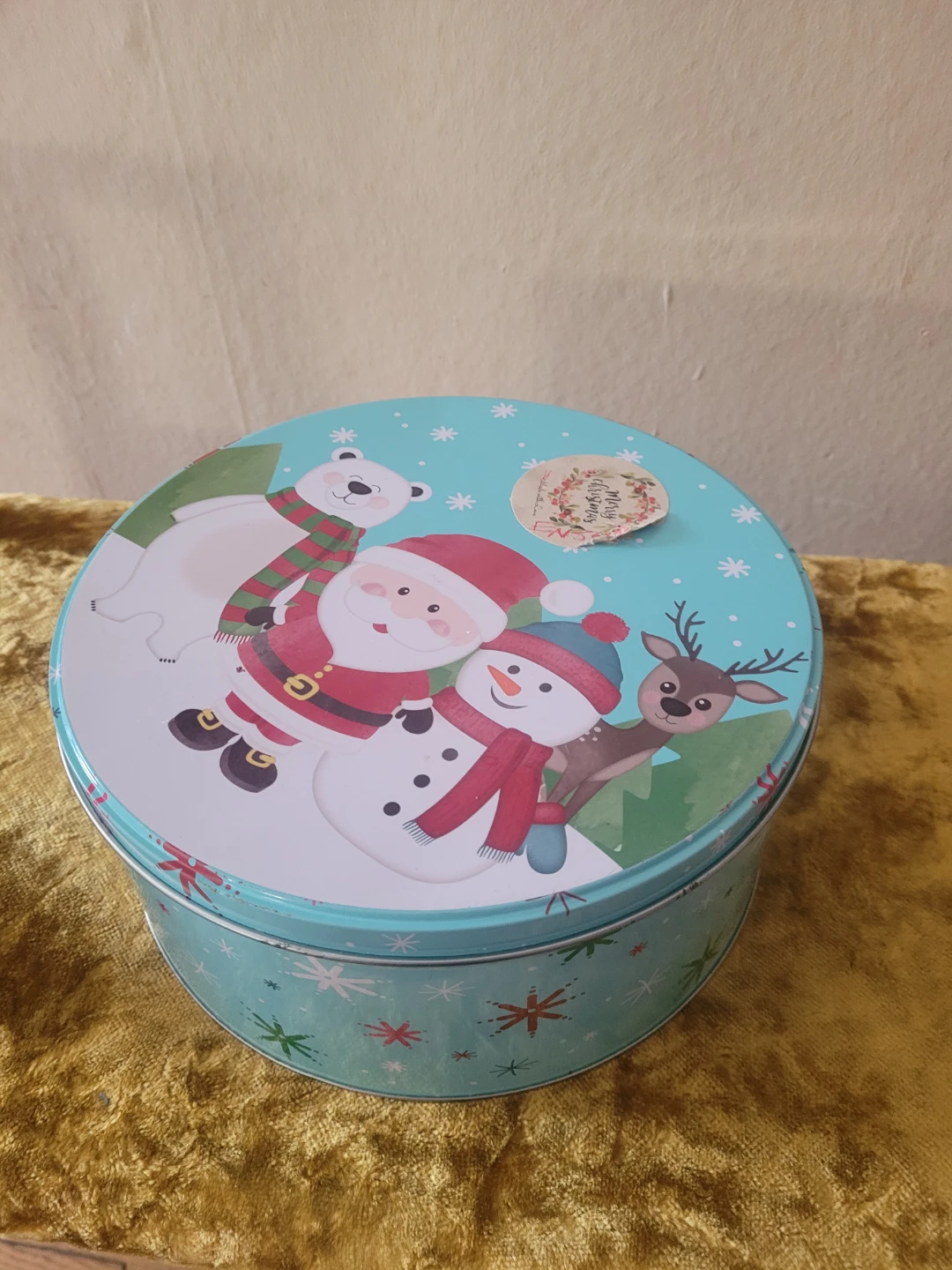 Large Christmas cookie tin