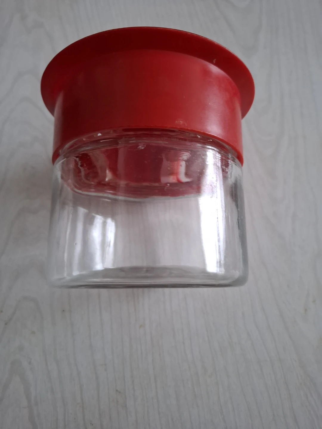 Red Citrus Juicer with Glass Base - photo 3