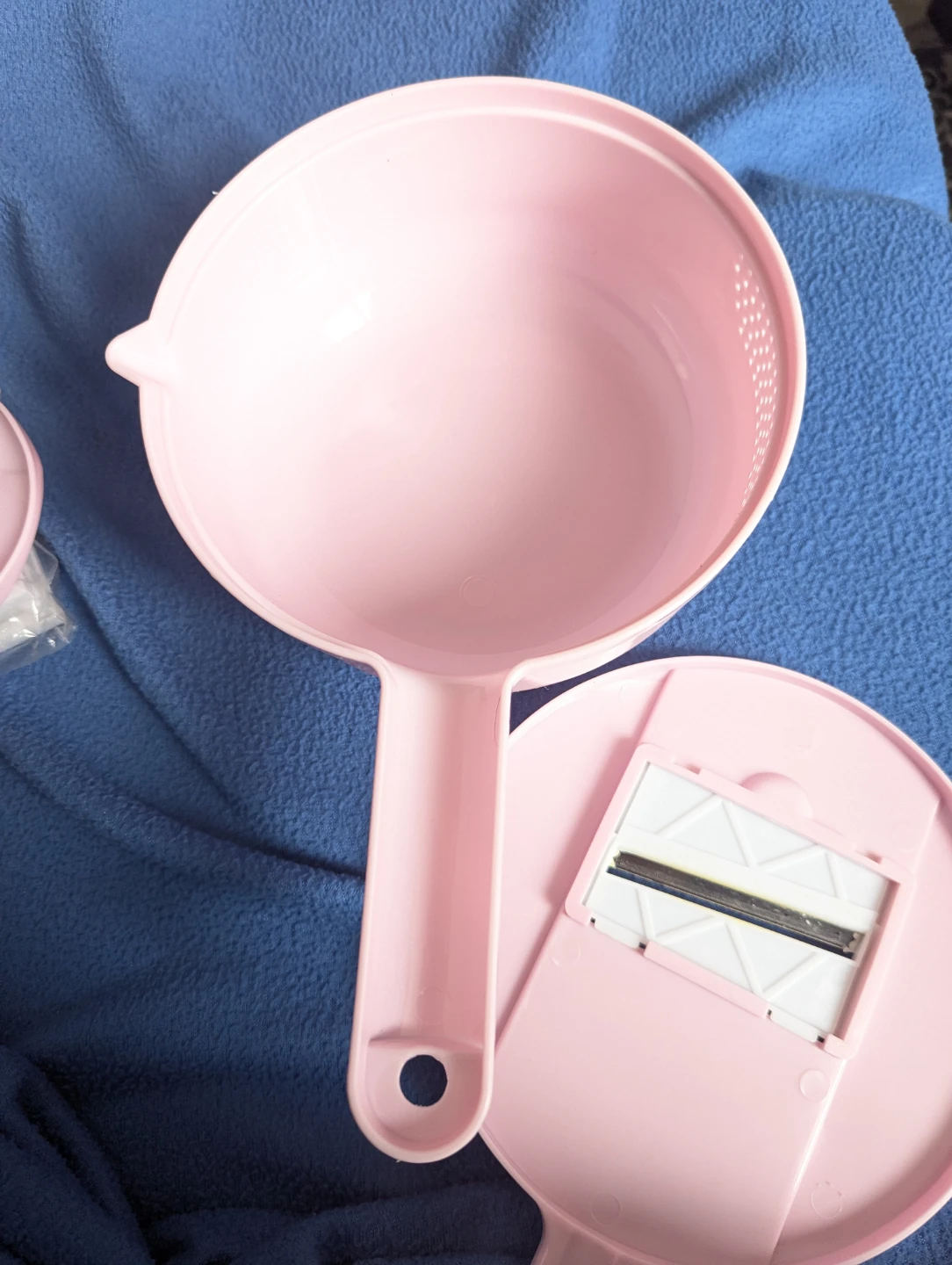 Cute Pink Mandoline Slicer and Grater with Accessories - photo 3
