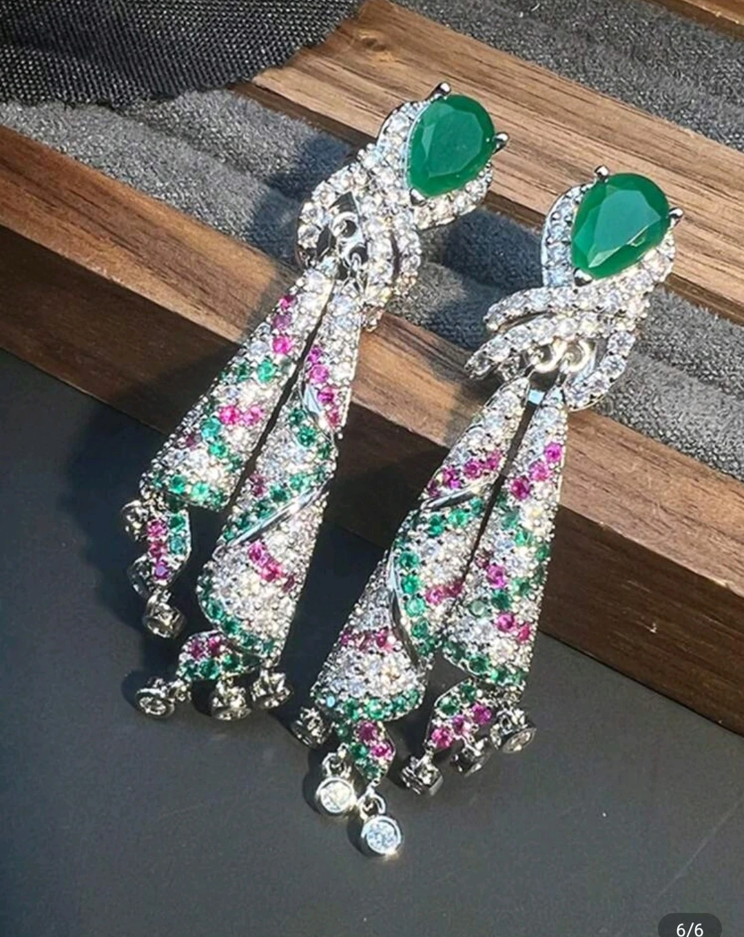 French High Quality Dangle Earrings with Green and Pink Stones - photo 4