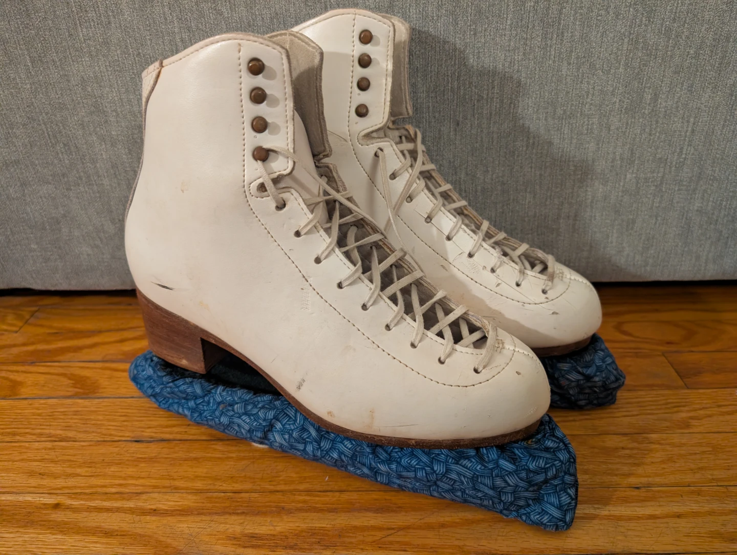Jackson Figure Skates - Size 9