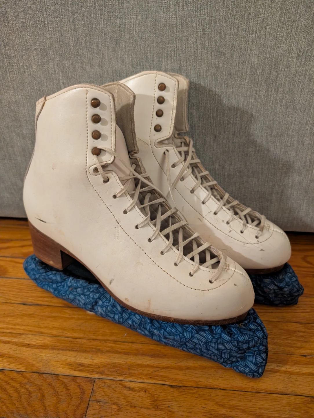 Jackson Figure Skates - Size 9 - photo 2