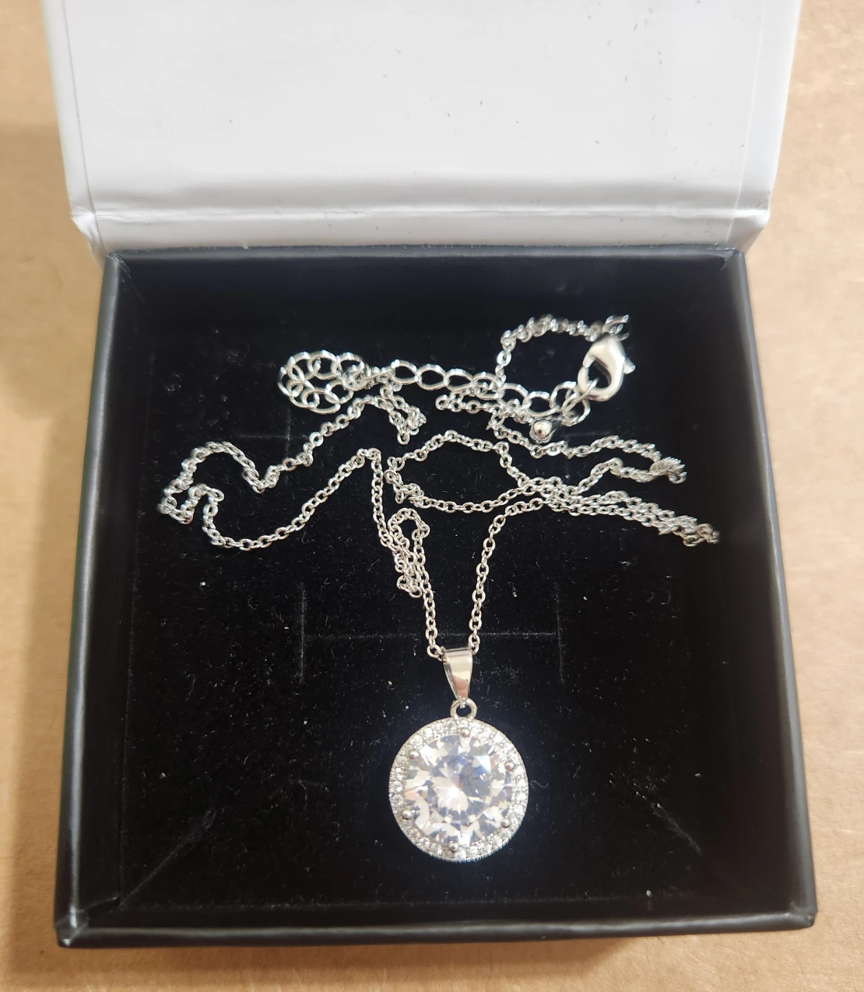 Cate & Chloe Sophia Pendant Necklace - New!
