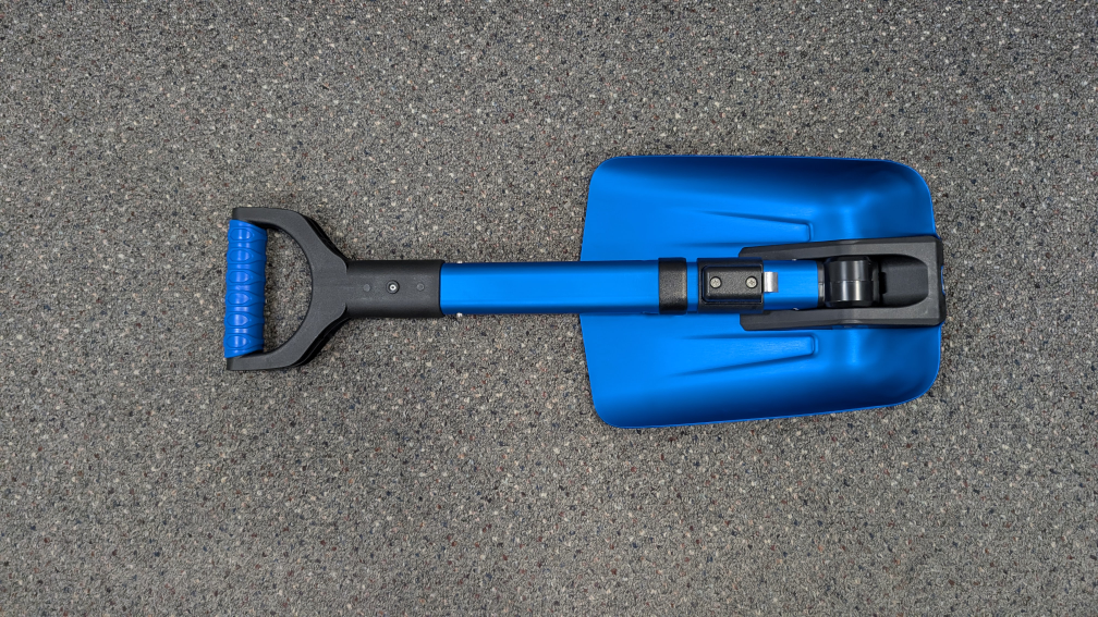 Small Collapsible Metal Snow Shovel - photo 2