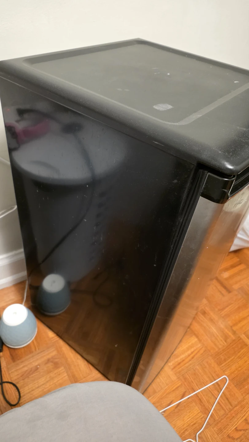 Danby Designer Compact Refrigerator - photo 3
