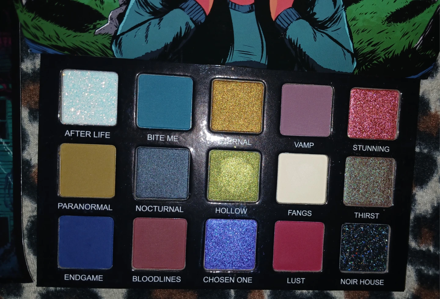 Beauty Bay x Celina Spooky Boo eyeshadow palette & makeup bag - photo 2