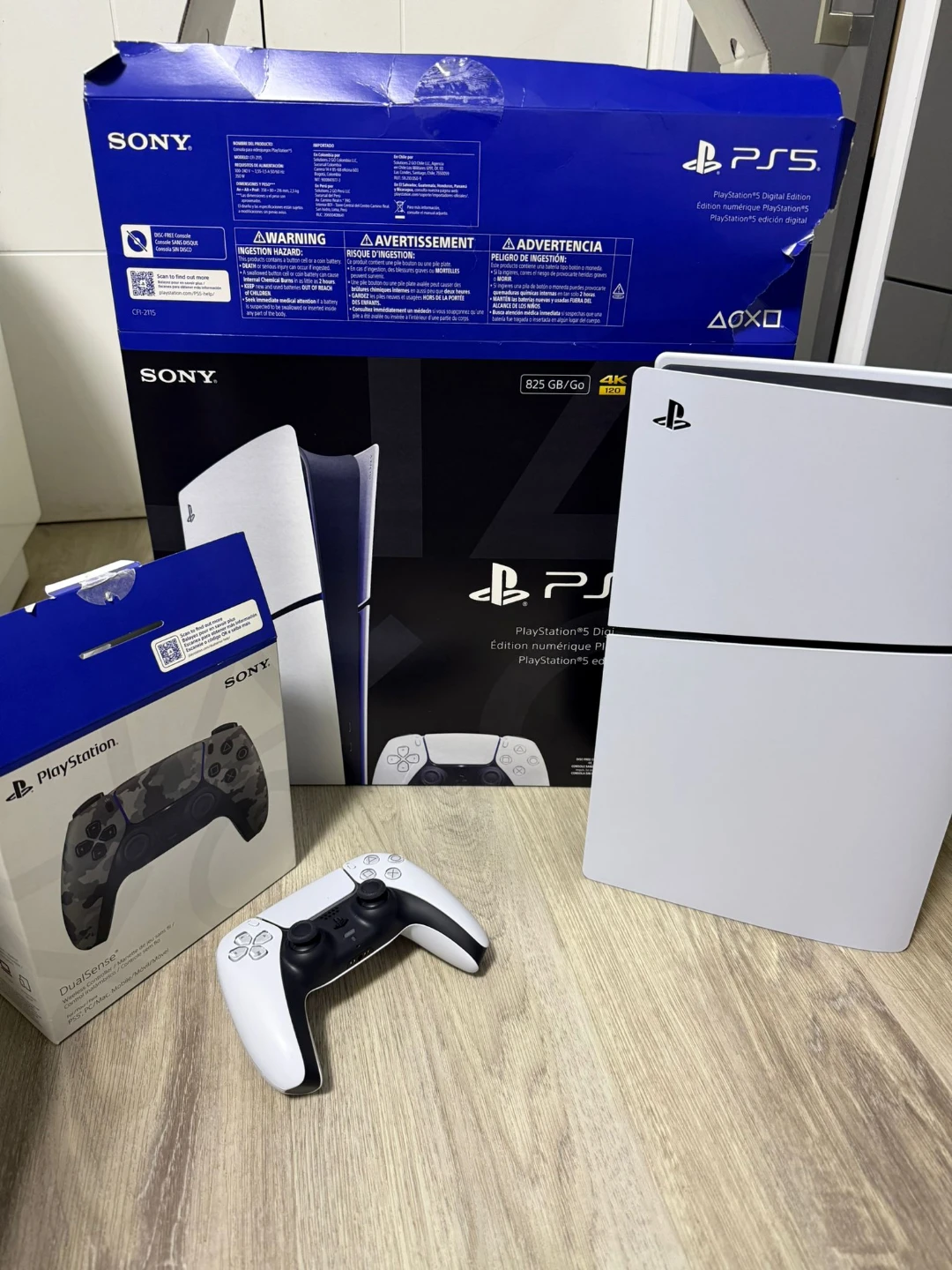 Ps 5 Digital Edition w/ 2 controller