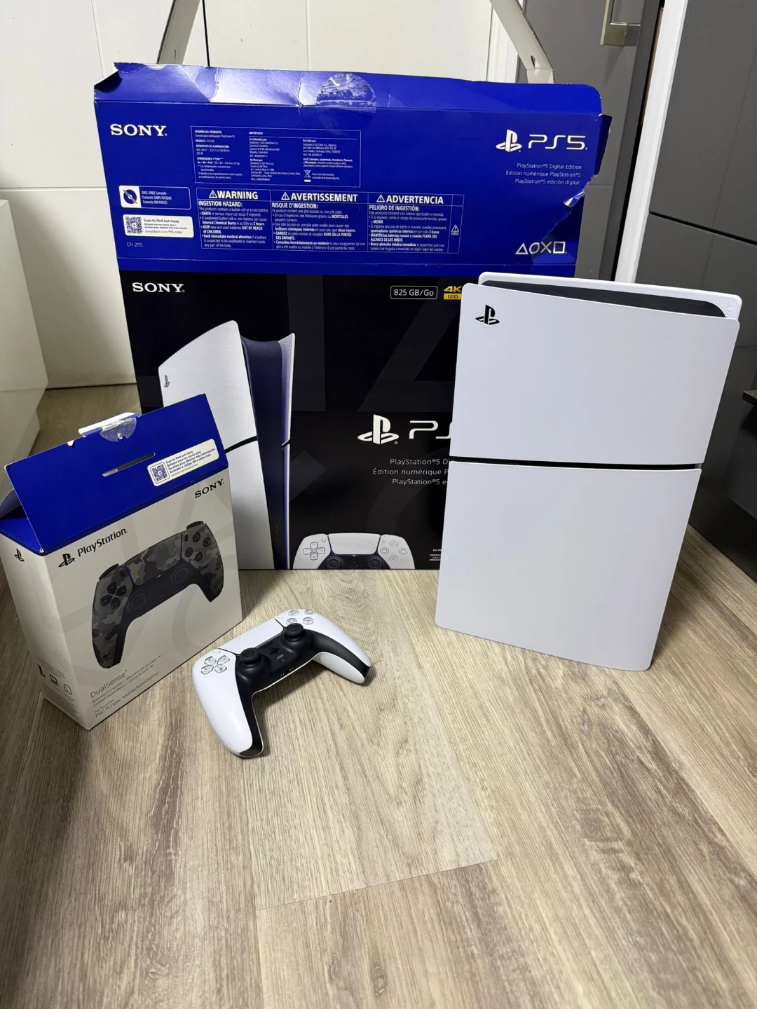 Ps 5 Digital Edition w/ 2 controller - photo 2