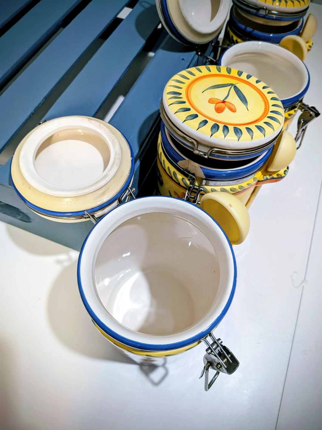 Set of 4 Ceramic Canisters 🥕 FREE 💛 - photo 4