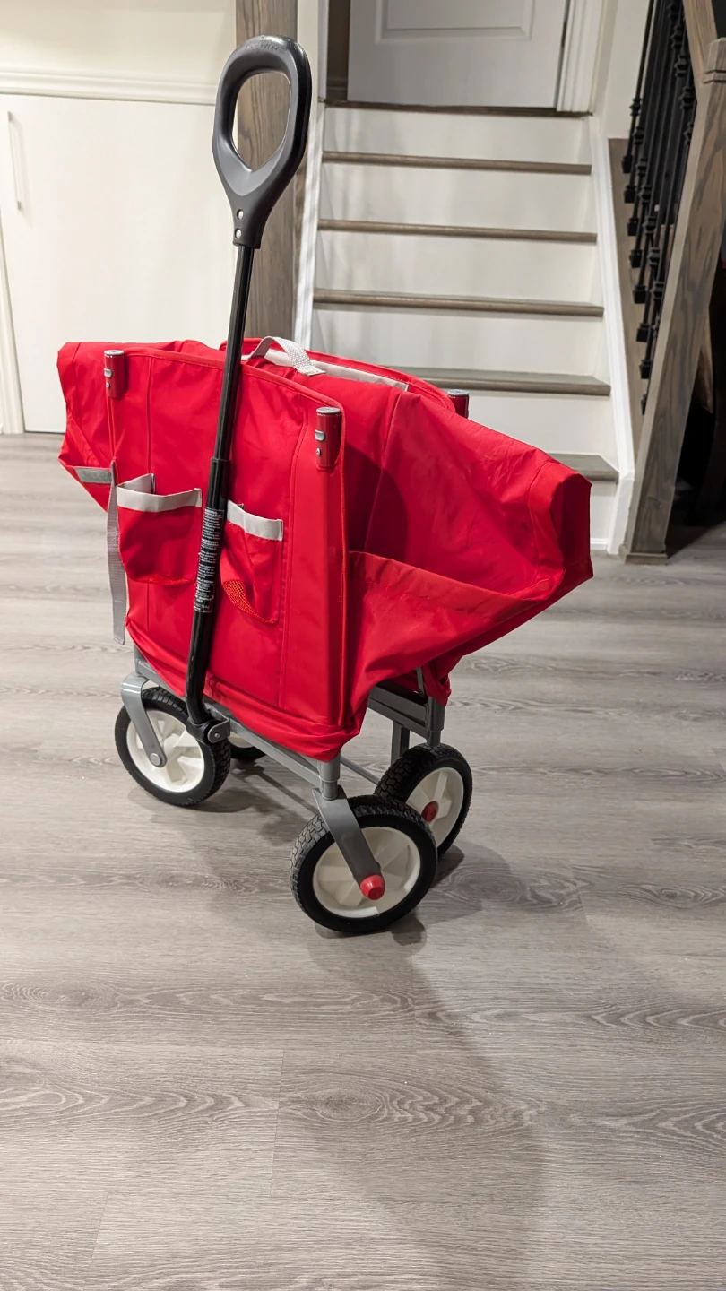 Radio Flyer Foldable Wagon - photo 2