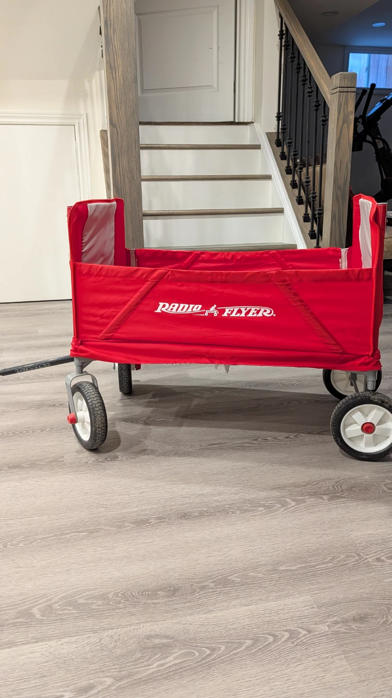 Radio Flyer Foldable Wagon - photo 5
