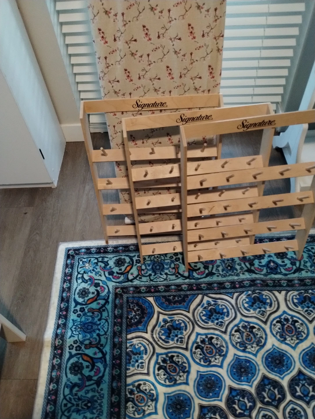 June Tailor & Signature Thread Rack Lot - photo 2