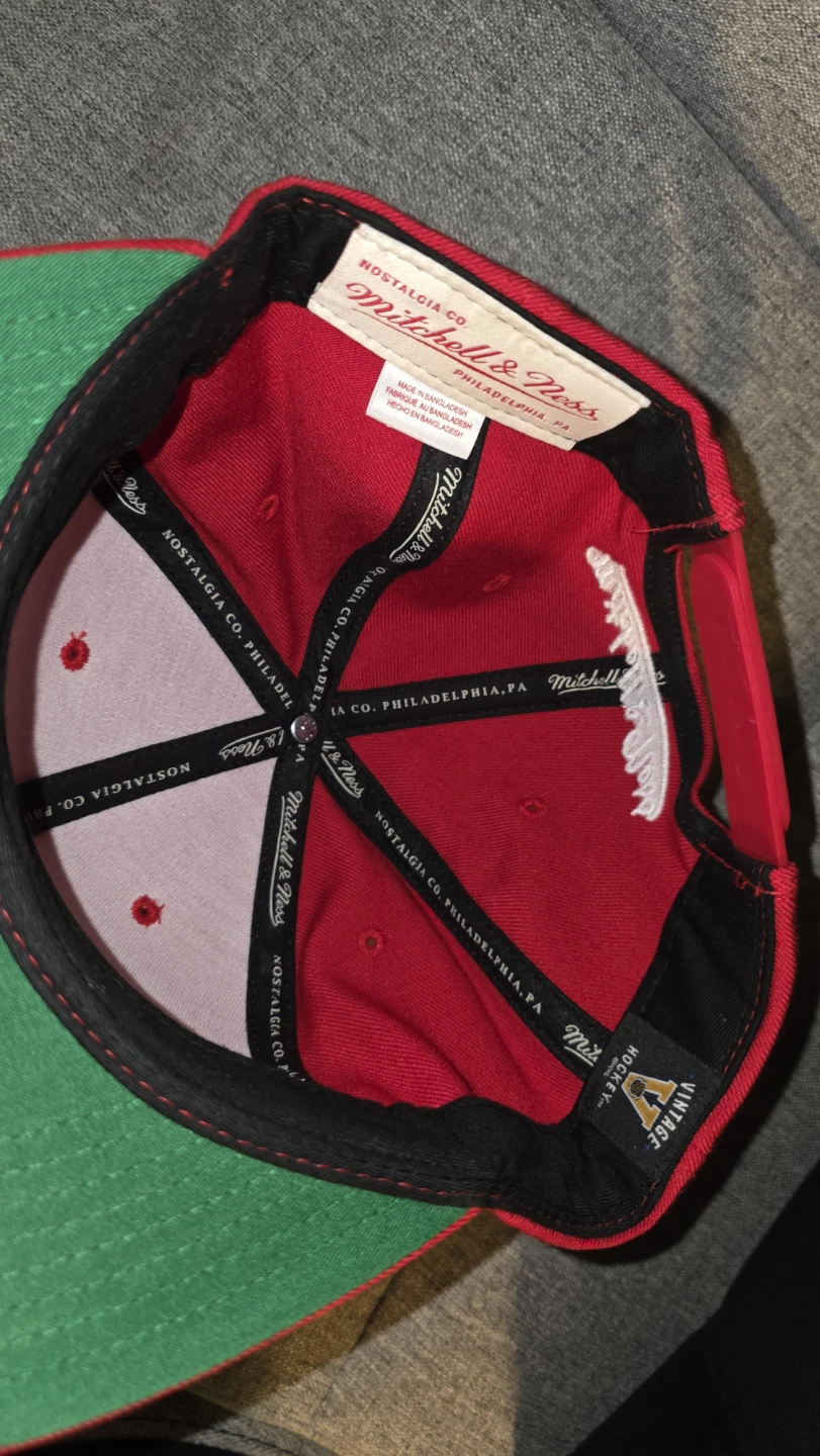 Mitchell & Ness Red Adjustable Snapback Hat - photo 3