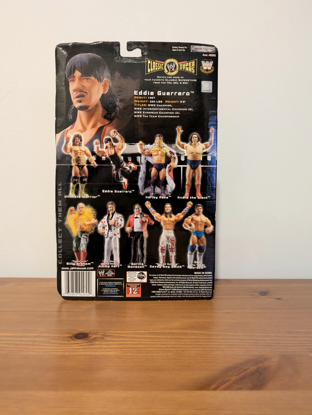 WWE Classic Superstars Eddie Guerrero Action Figure - photo 2