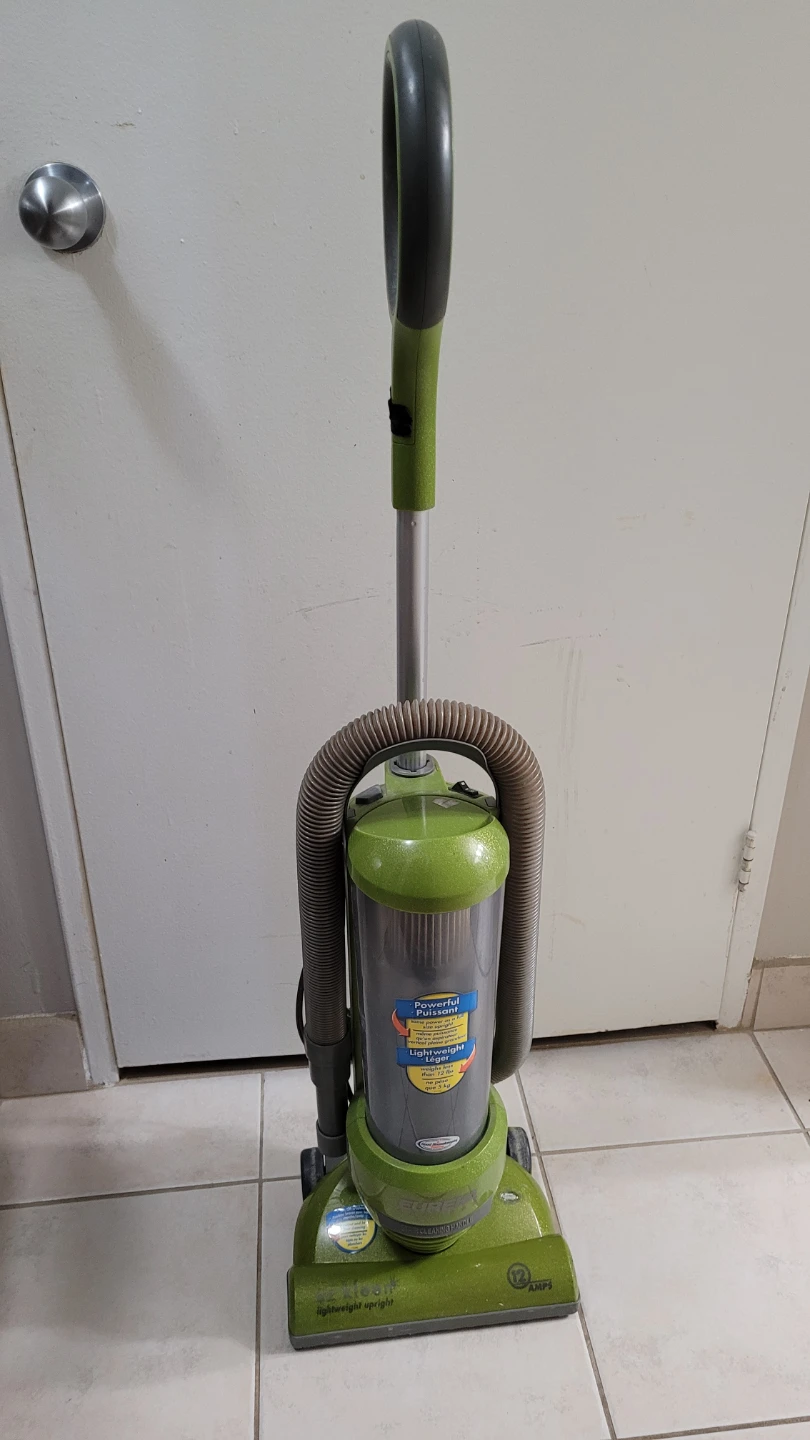 Compact Lightweight Upright Vacuum