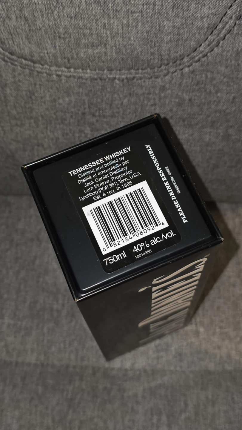 Jack Daniel's Tennessee Whiskey Gift Box 750ml 40% alc./vol. - photo 3
