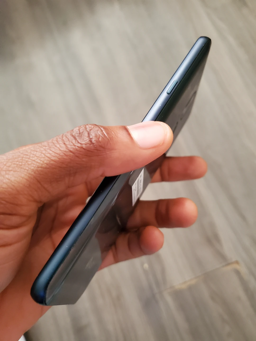 LG G7 ThinQ Smartphone - photo 3
