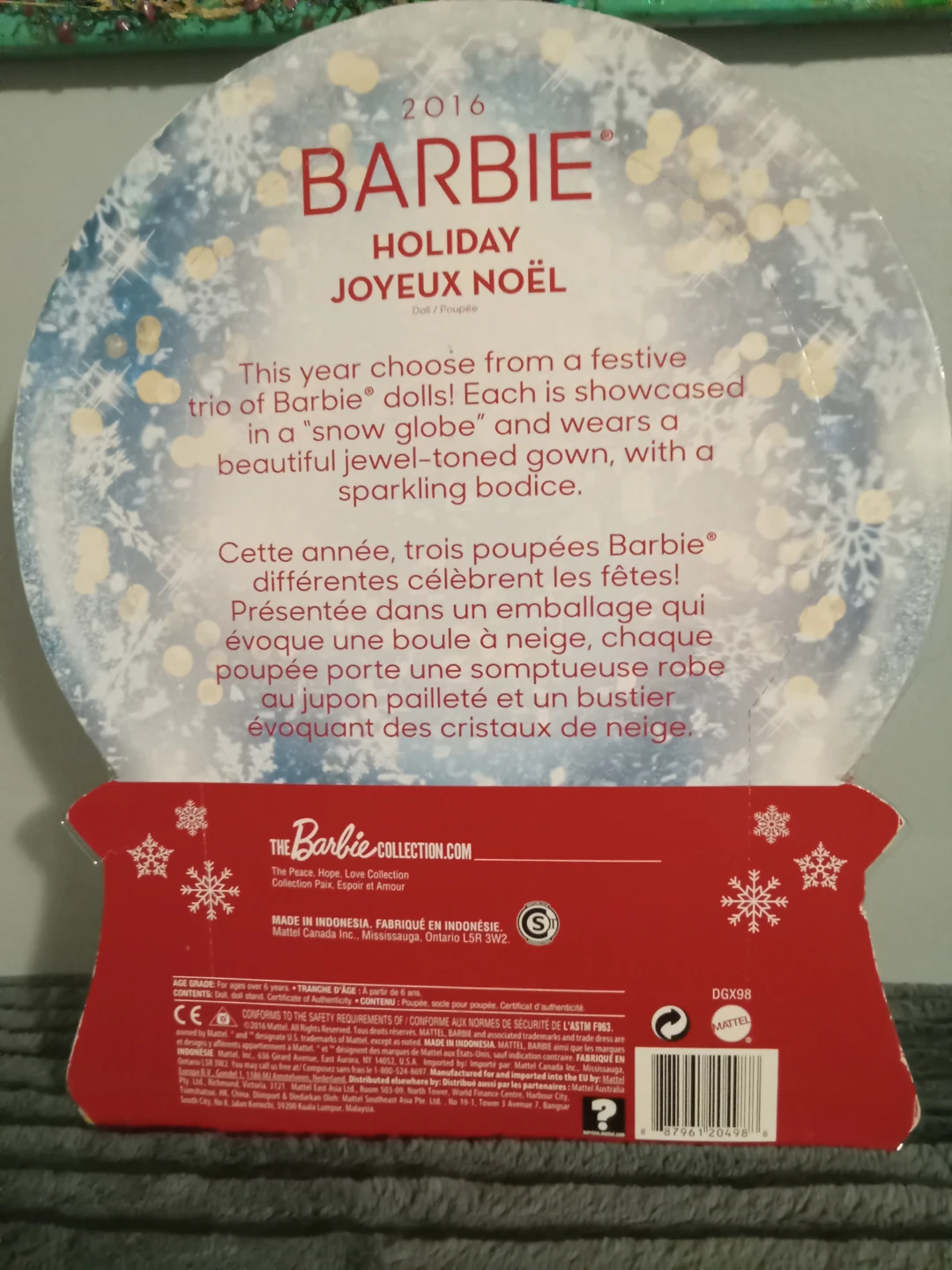 2016 Holiday Barbie Joyeux Noel Doll - photo 2