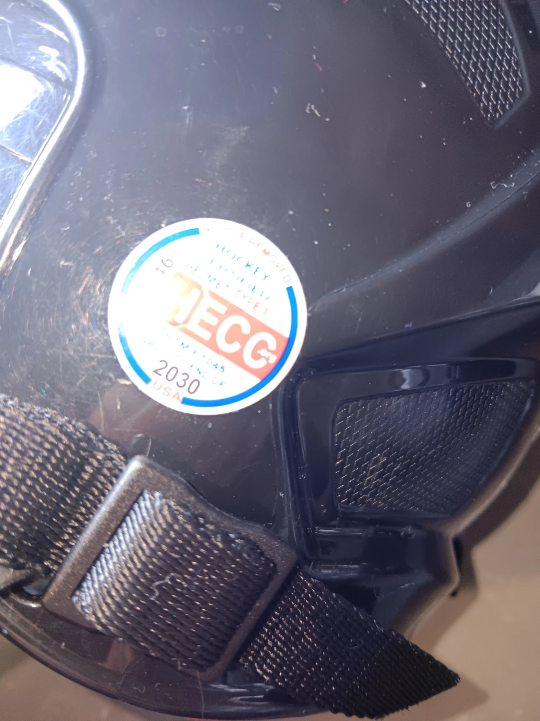 CCM XT2D Hockey Helmet, Size Small - photo 3