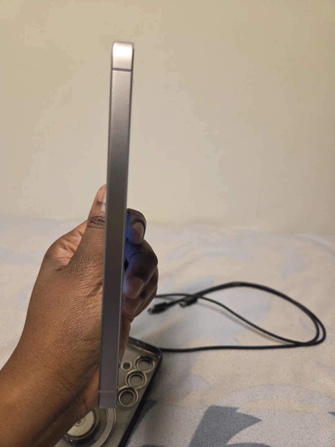 Samsung Galaxy S24 FE Mint - Like New! - photo 3